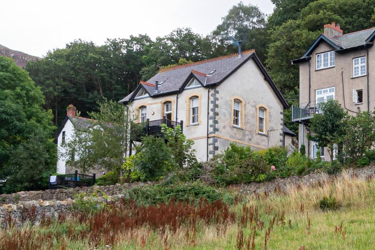 Converted Chapel, Stunning Sea & Mountain Views! Penmaenmawr Екстер'єр фото